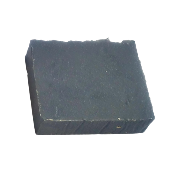 juniper-nutmeg-soap-with-charcoal-open